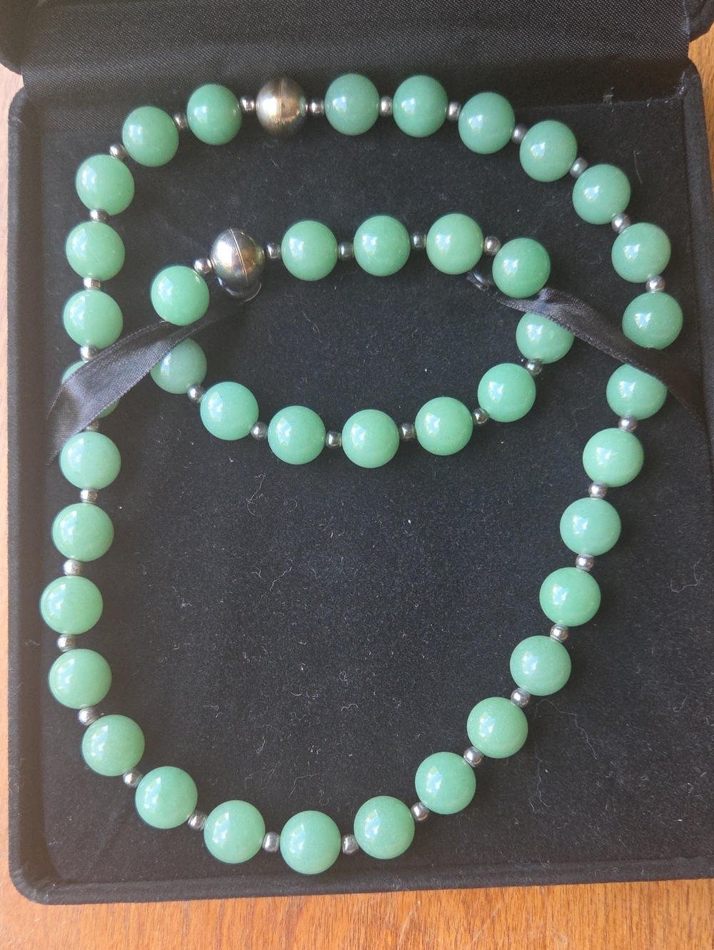 Jade Colored Beaded Necklace and Bracelet Set